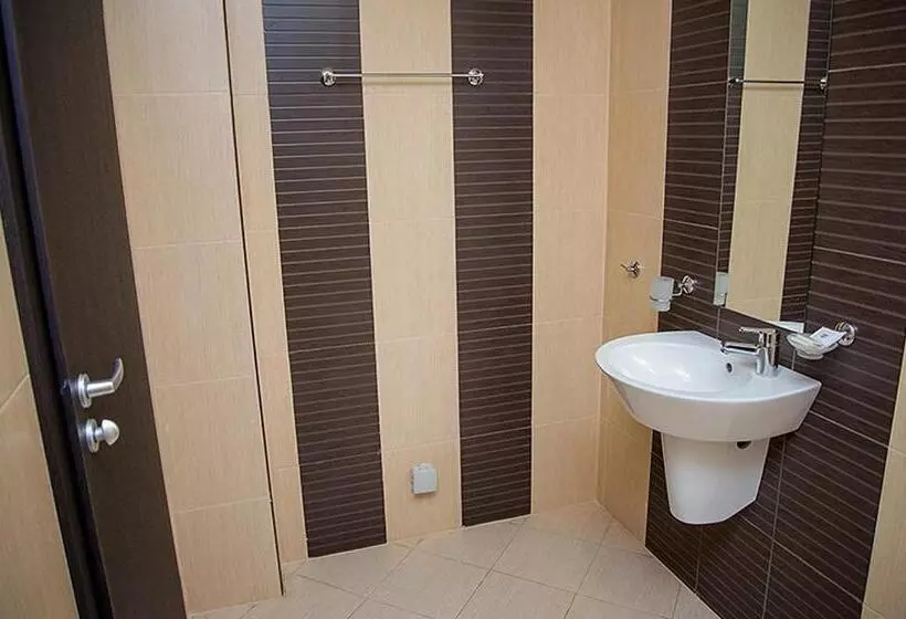 Hotelli семеен хотел естило