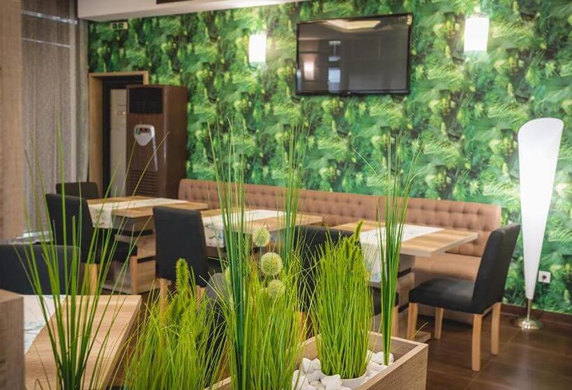 בית מלון כפרי семеен хотел естило