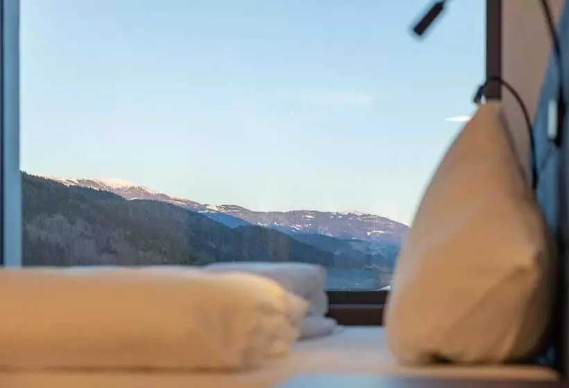 ホテル On The Way 24   Sauna & Golfsimulator Inklusive