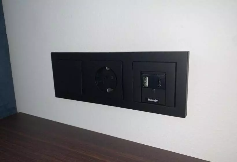 ホテル On The Way 24   Sauna & Golfsimulator Inklusive