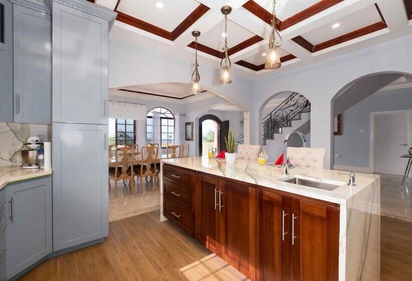 Villa De Luxe Paradise