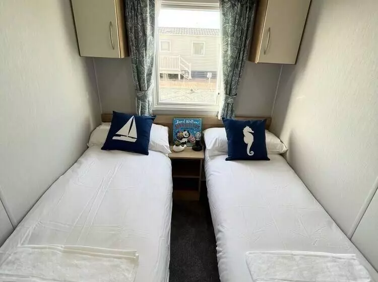 Charming 2 Bed Cottage In Morecambe