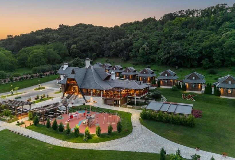 هتل Etno Naselje Vrdnička Kula