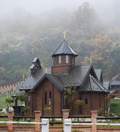 هتل Etno Naselje Vrdnička Kula