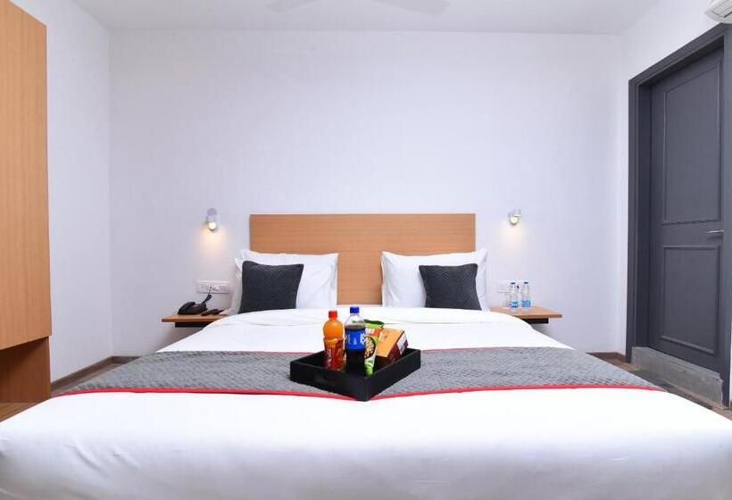 酒店 Townhouse Rudra Inn Near Chhatarpur Metro Station