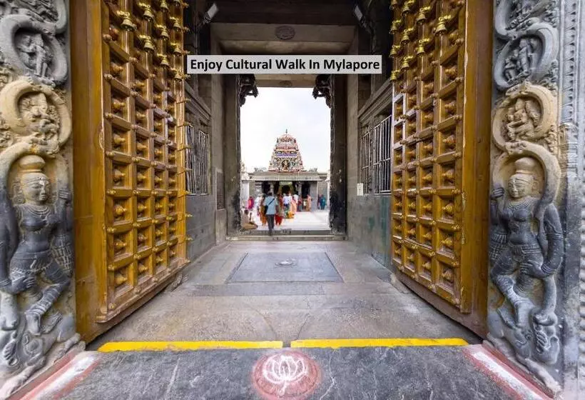 Hotelli Super Townhouse Royapettah Near U.s Consulate