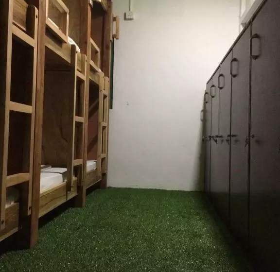 Coco Hostels   Arugambay