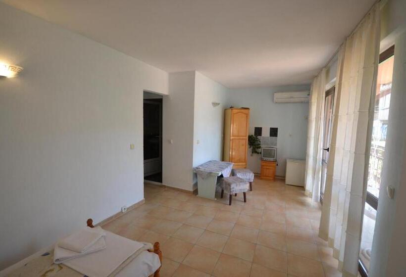 ペンション Guest House Olimpia