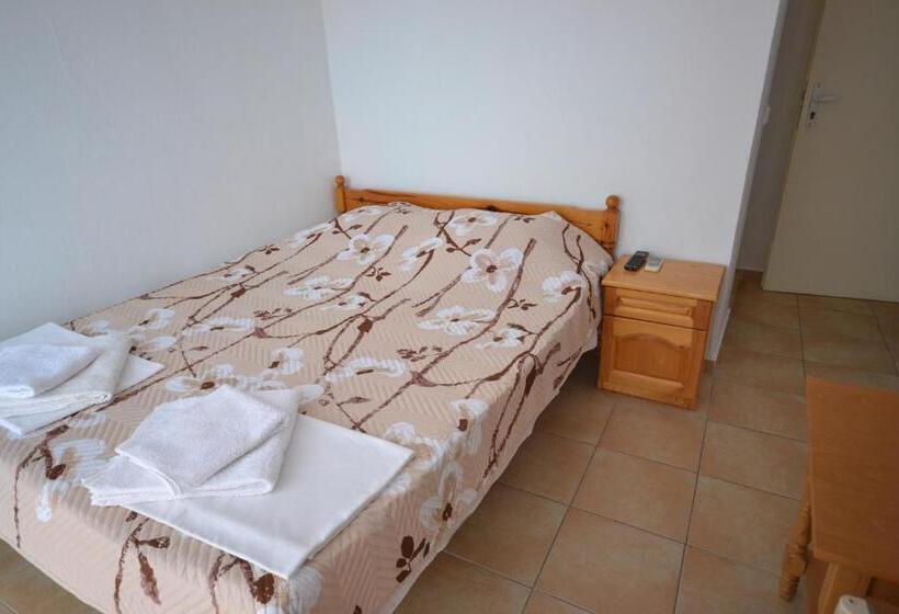 ペンション Guest House Olimpia