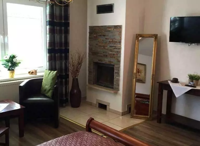 ペンション Penzión Pod Zámkom