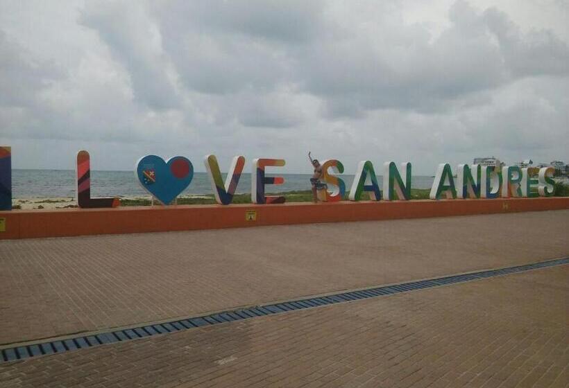 هاستل Posada Nativa Miss Casira