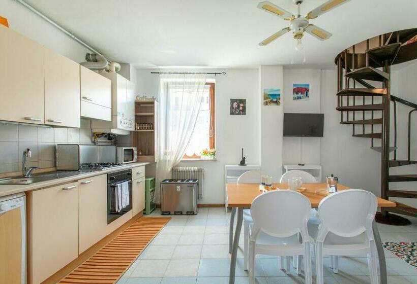 Appartamento Al Ponte Adiacente Al Parco, Vicino All Ospedale E Centro