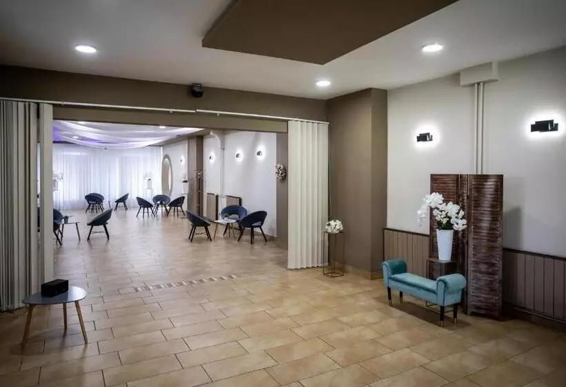 Aamiaismajoitus (B&B) árnyas Panzió Gödöllő