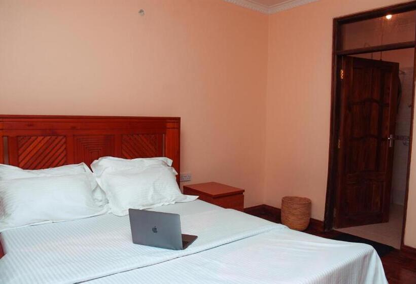 민박 Wakawaka House