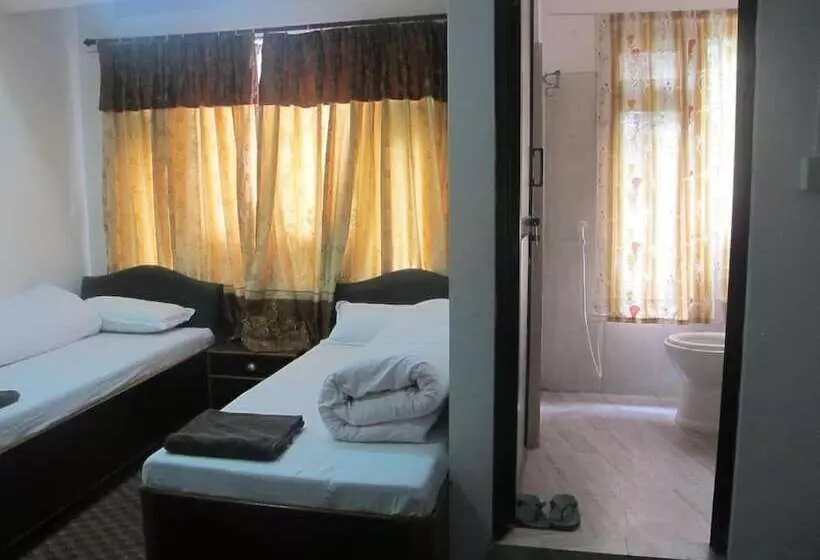 هتل Little Buddha Inn