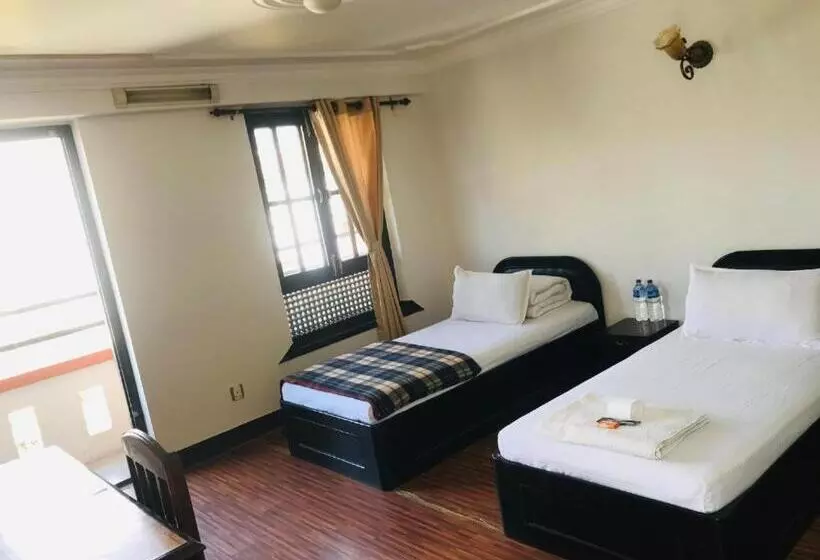 هتل Little Buddha Inn