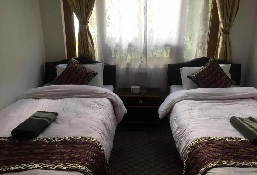 هتل Little Buddha Inn