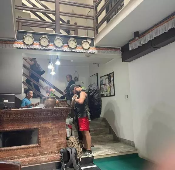 هتل Little Buddha Inn