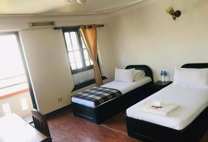 هتل Little Buddha Inn