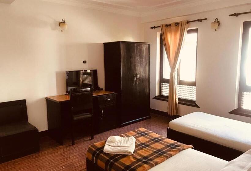 هتل Little Buddha Inn