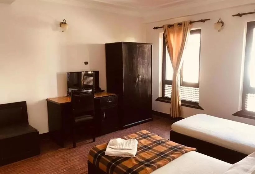 هتل Little Buddha Inn