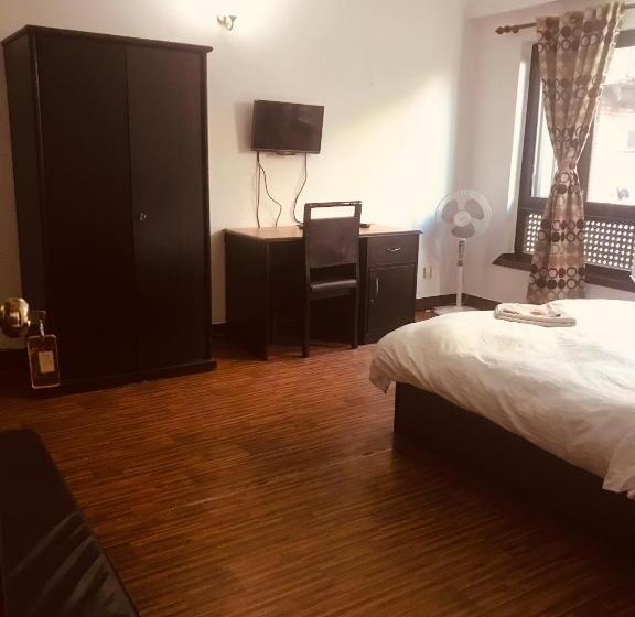 هتل Little Buddha Inn