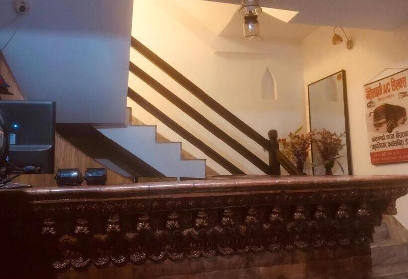 هتل Little Buddha Inn