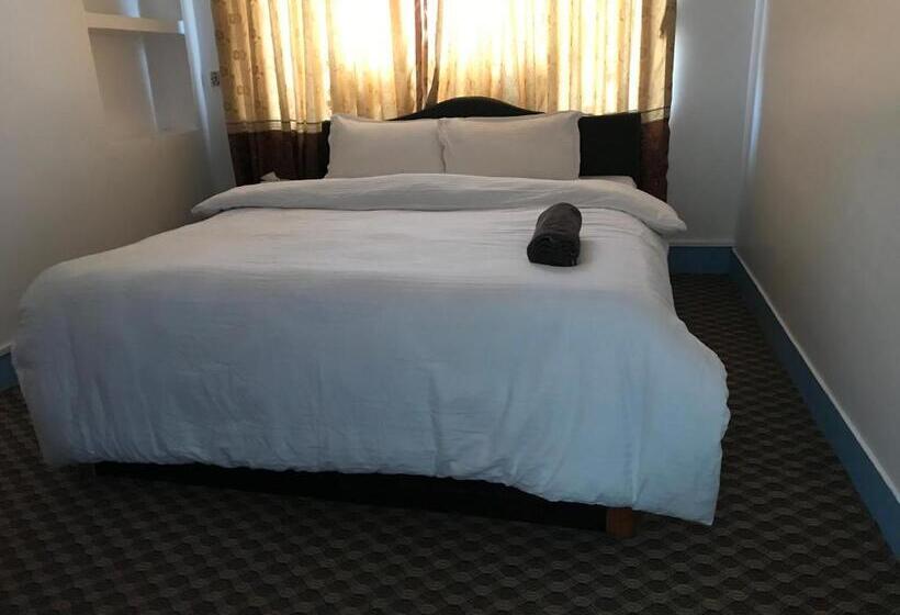 هتل Little Buddha Inn