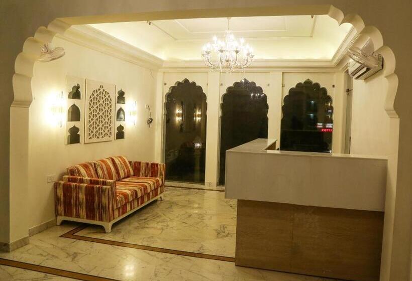 בית מלון כפרי Ratangarh Palace