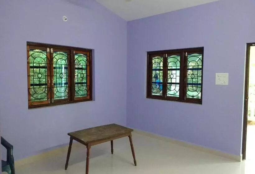 Majatalo The Purple House