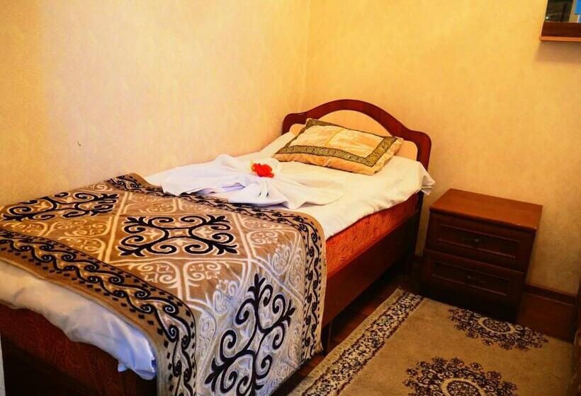 پانسیون Zheenkan2