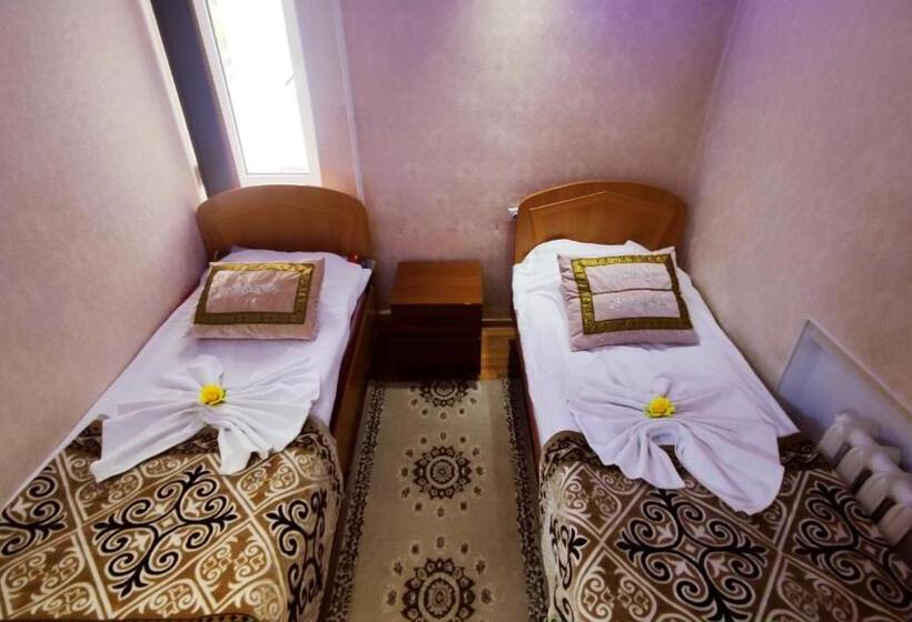 پانسیون Zheenkan2