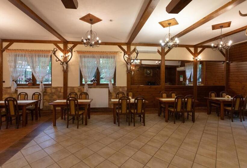 Отель Augustowia