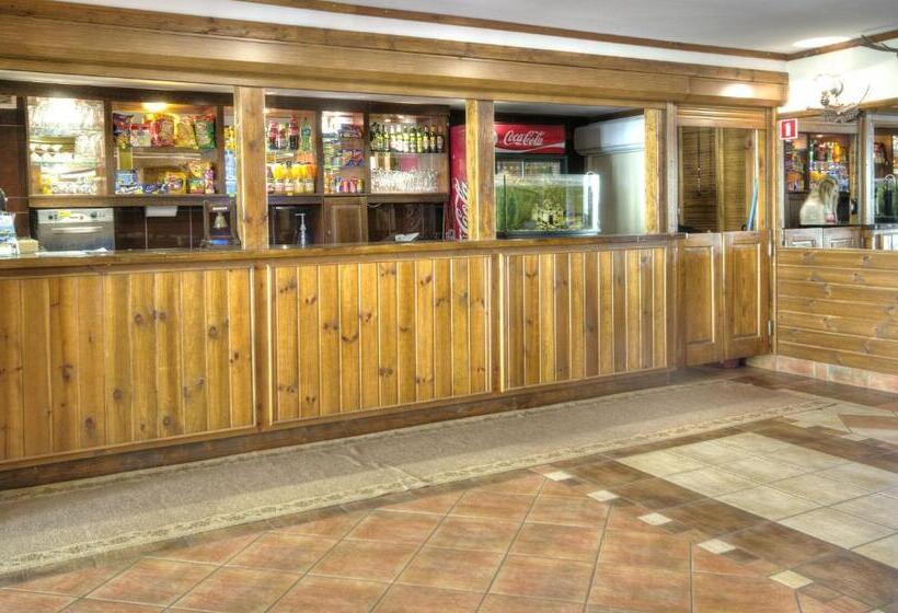 Отель Augustowia