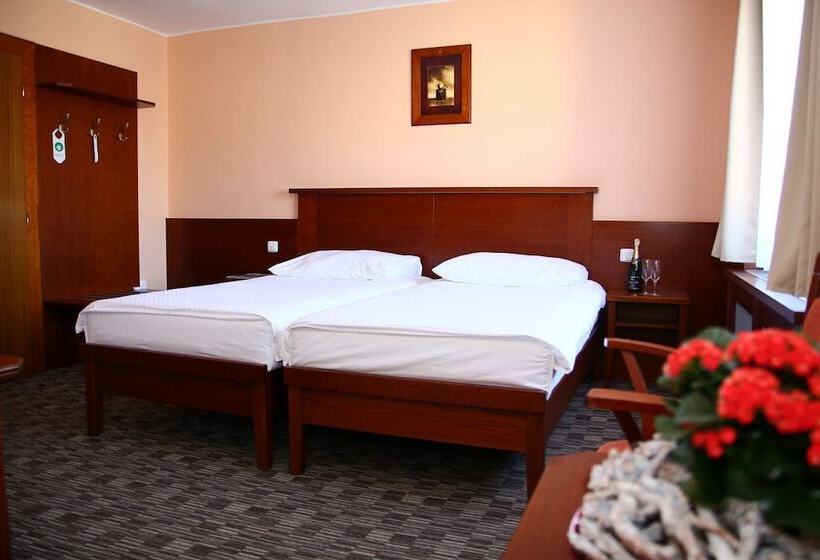 Hotel Baltaci U Nahonu