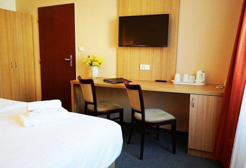 Hotel Baltaci U Nahonu