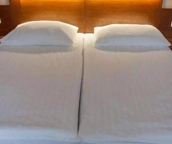 هتل Baltaci U Nahonu