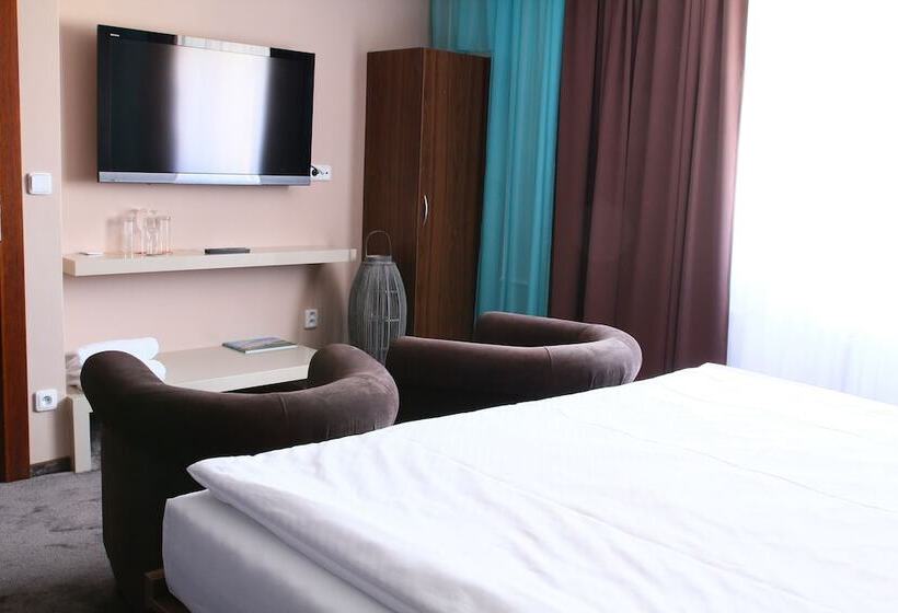 Hotel Baltaci U Nahonu