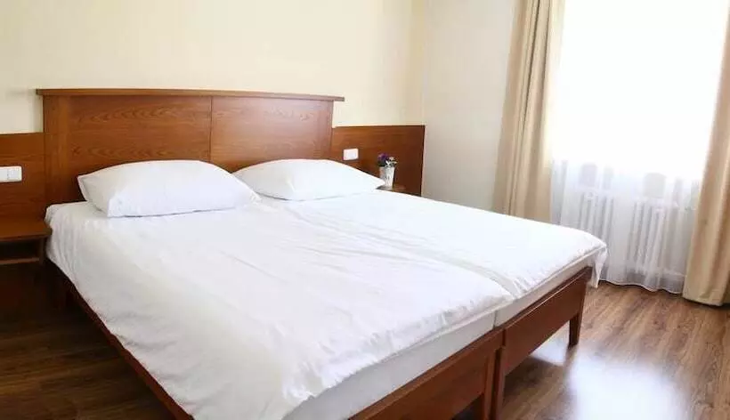 هتل Baltaci U Nahonu