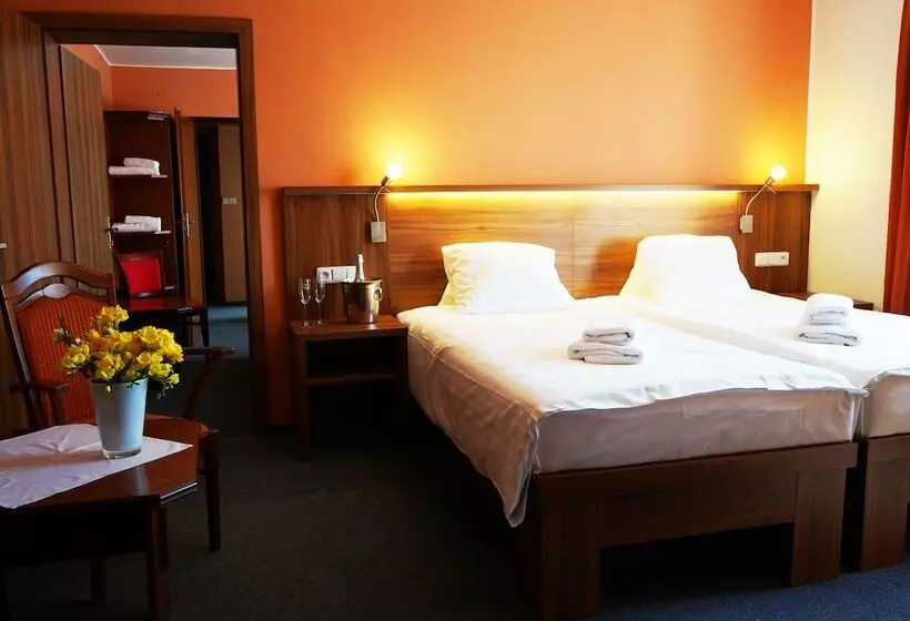 هتل Baltaci U Nahonu