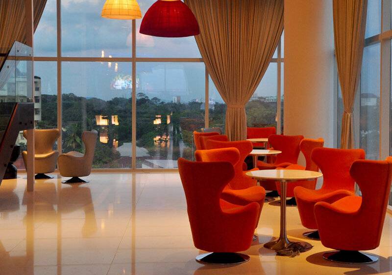 Hotel Cinnamon Red Colombo