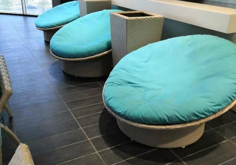 בית מלון כפרי Courtyard By Marriott Jazan