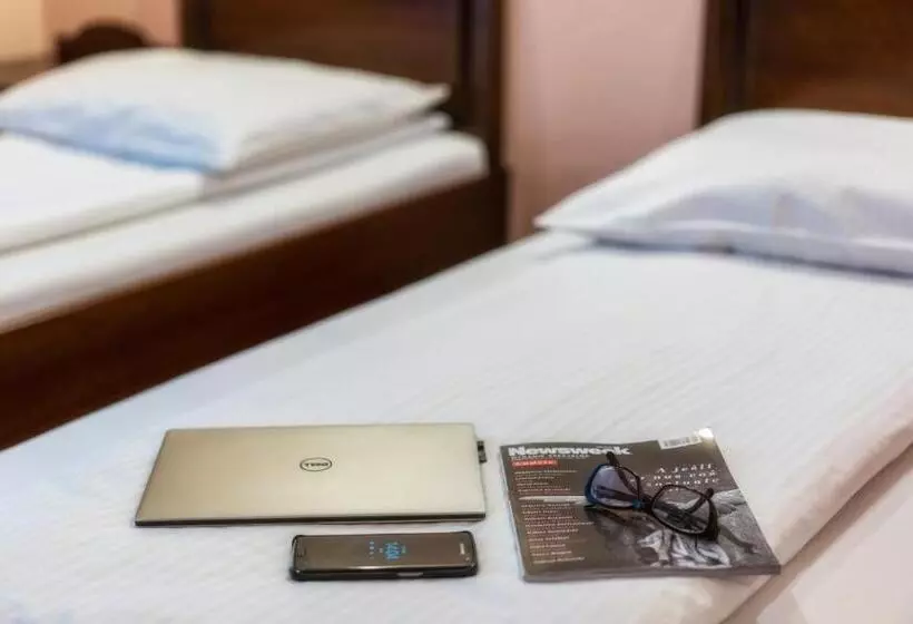 فندق Dworek Skawiński