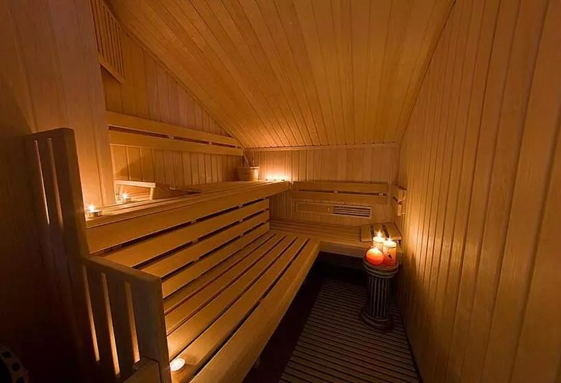 Отель Dworek Skawiński