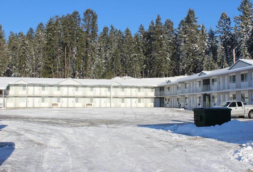 هتل Golden Village Lodge