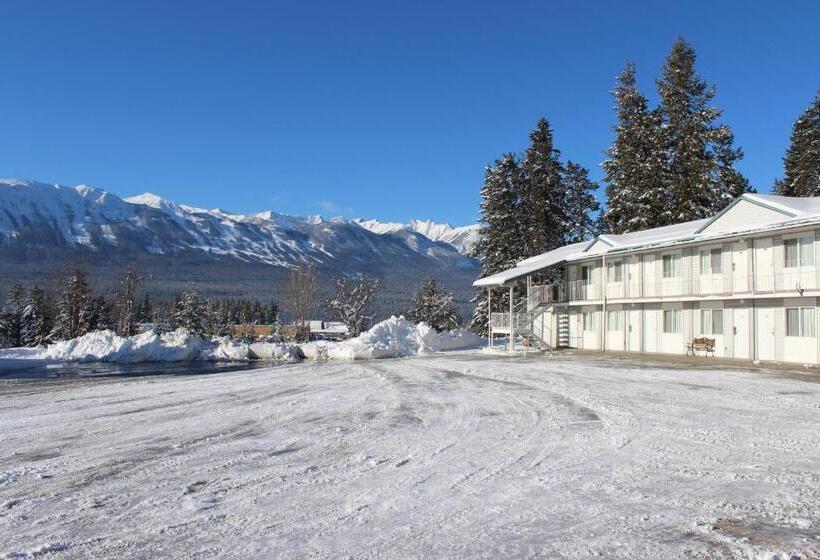 هتل Golden Village Lodge