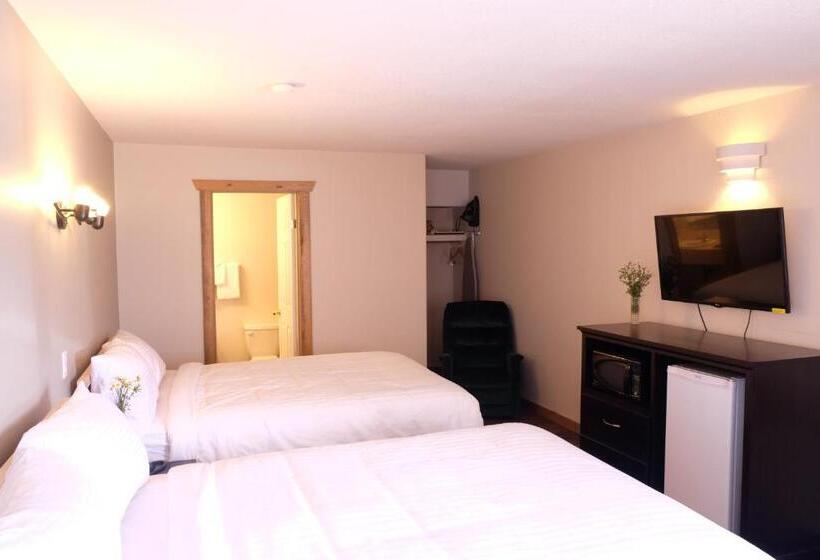 هتل Golden Village Lodge