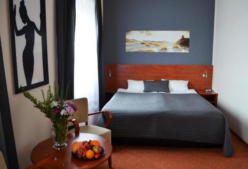 בית מלון כפרי Górski