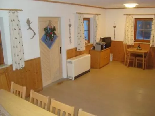 Hotel Hüttendorf Feuerkogel