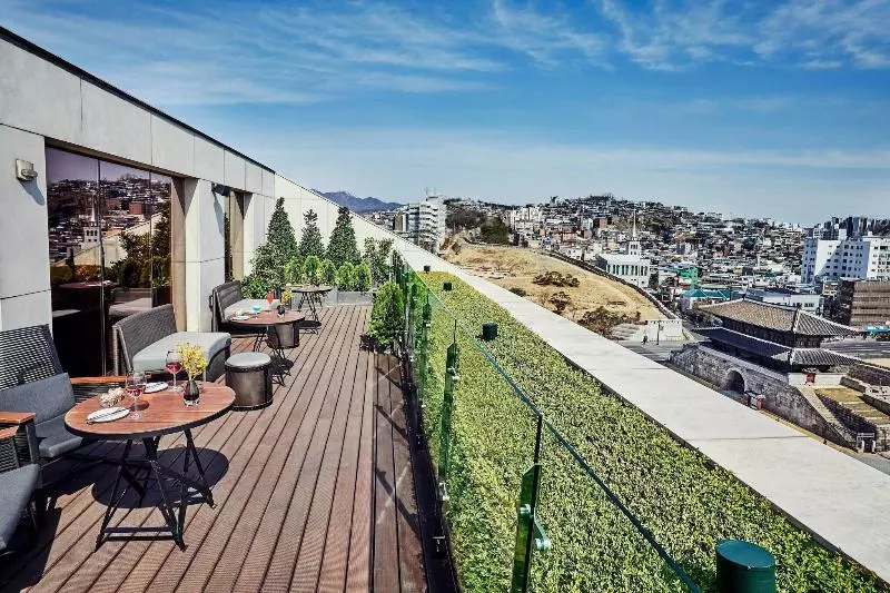 Отель Jw Marriott Dongdaemun Square Seoul